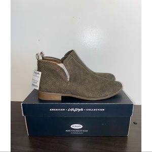 Dr Scholl’s Revere Olive Slip on Bootie